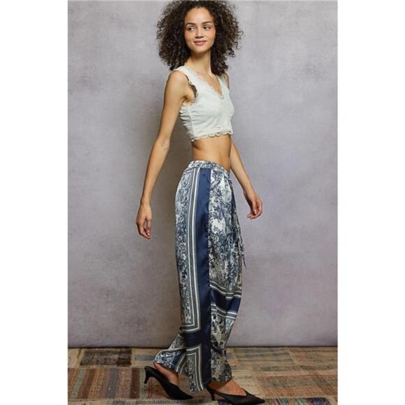 POL Floral Printed Woven Wide Leg Drawstring Pants - Picture 5 of 7